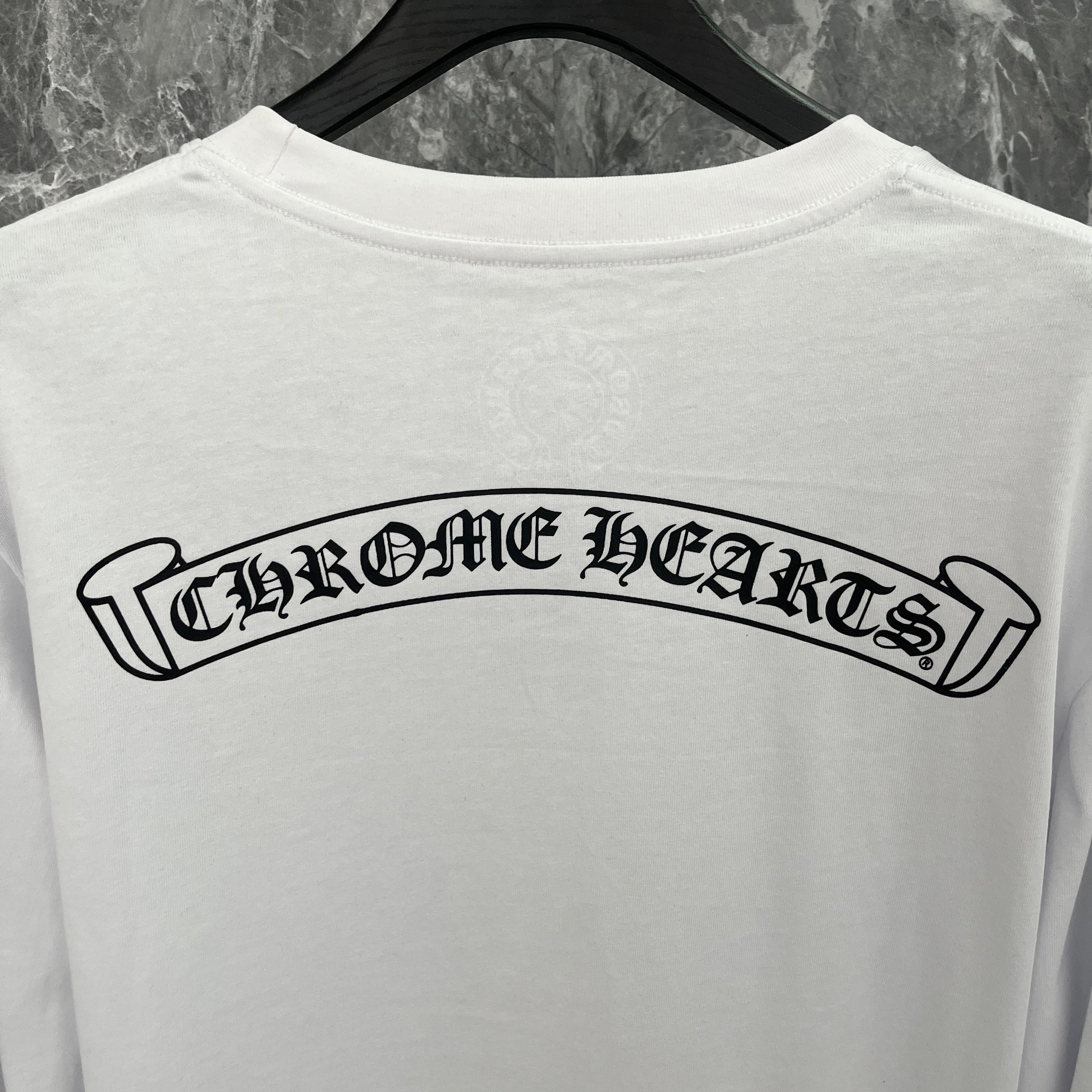 Chrome Hearts Men's Long-Sleeve T-shirt Sweatshirt K8021