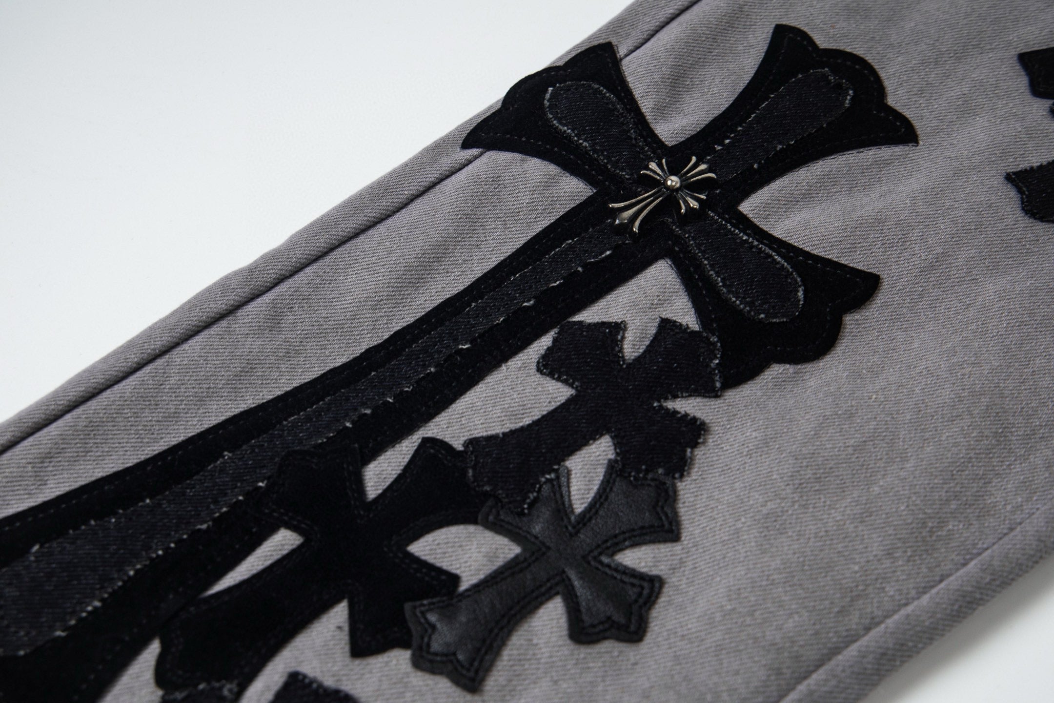 Chrome Hearts NEW Pants 825